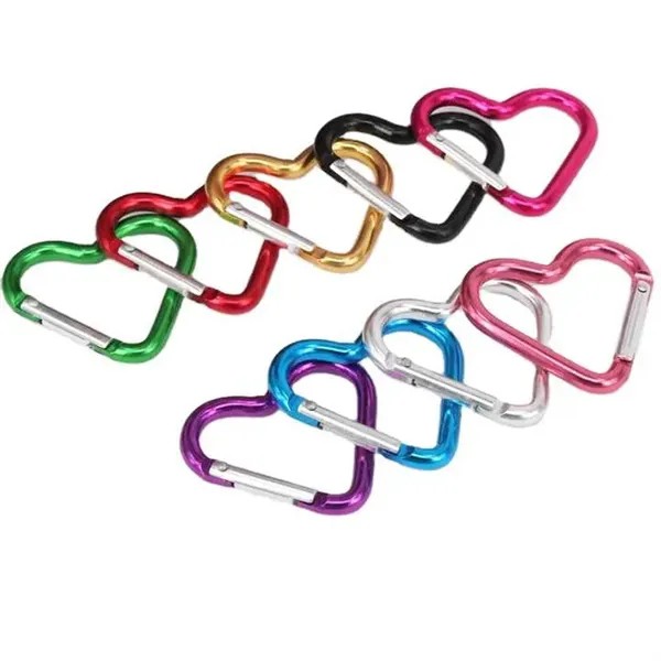 Llavero de aluminio con mosquetón en forma de corazón